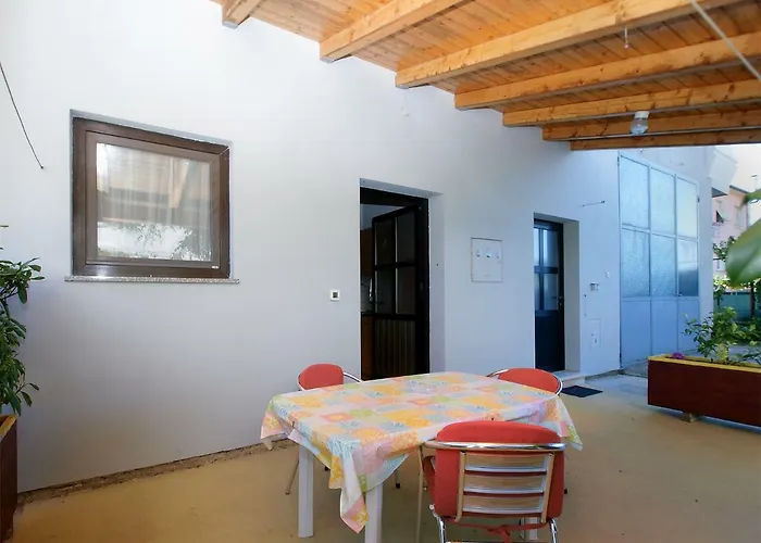 Boris 1965 Apartment Pula